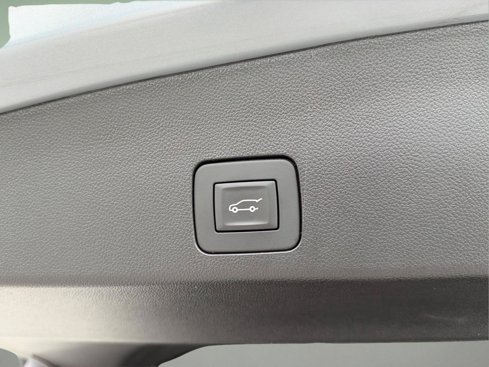 Used 2025 Buick Encore GX Preferred w/ Comfort Package FWD image 6