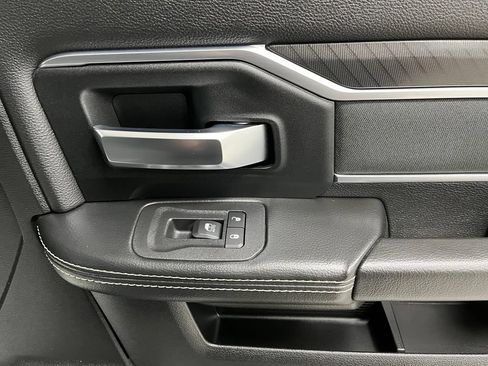 Used 2025 RAM 2500 Big Horn AWD/4WD image 55