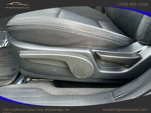 Used 2017 Subaru Legacy 2.5i image 10