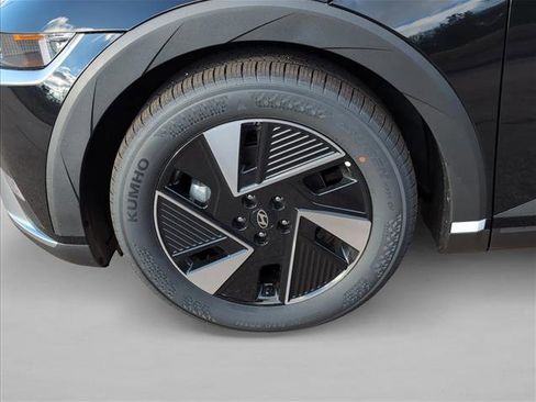 New 2026 Hyundai Ioniq 5 SEL image 10