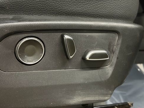 Certified 2024 GMC Yukon XL Denali w/ Denali Reserve Package image 30