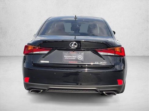 Used 2019 Lexus IS 300 F Sport w/ F Sport Package RWD image 7