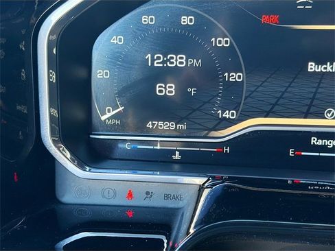 Used 2024 GMC Sierra 1500 SLT image 38