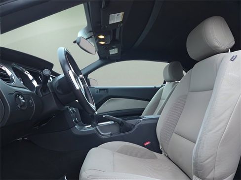Used 2014 Ford Mustang GT w/ Equipment Group 301A image 9