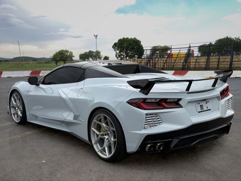 Used 2021 Chevrolet Corvette Stingray Premium Conv w/ 3LT RWD image 4