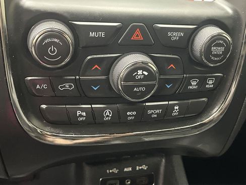 Used 2018 Dodge Durango GT w/ Blacktop Package AWD/4WD image 26