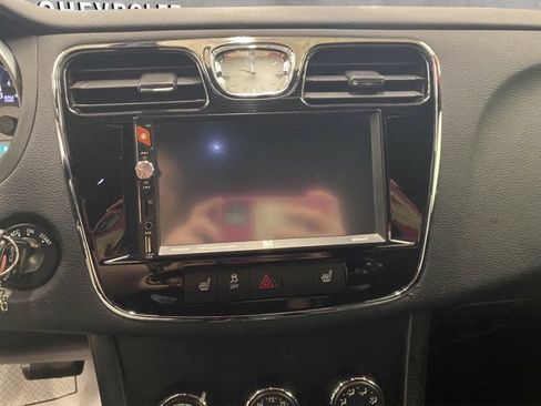 Used 2012 Chrysler 200 Touring w/ Cold Weather Group image 11