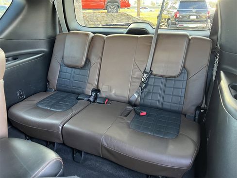 Certified 2020 Nissan Armada Platinum w/ Platinum Reserve Package image 28