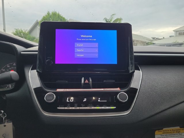 Used 2025 Toyota Corolla LE FWD image 19