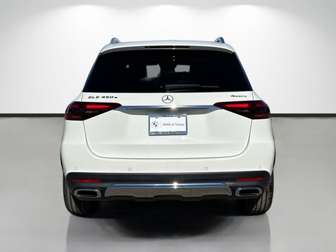 Used 2024 Mercedes-Benz GLE 450e 4MATIC image 4