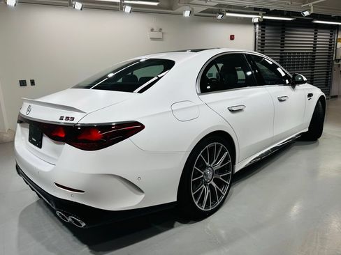 New 2026 Mercedes-Benz E 53 AMG e 4MATIC Sedan image 13