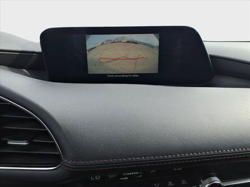 Used 2025 MAZDA MAZDA3 s FWD image 25