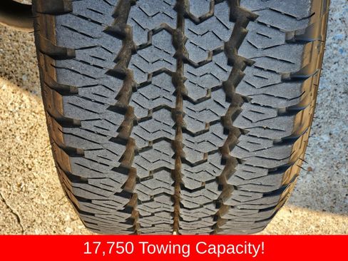 Used 2025 RAM 2500 Big Horn AWD/4WD image 23