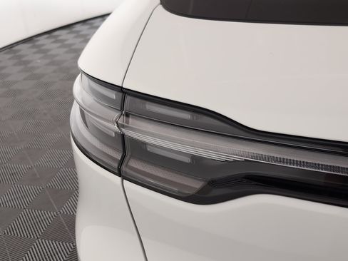 Used 2026 Porsche Macan image 15