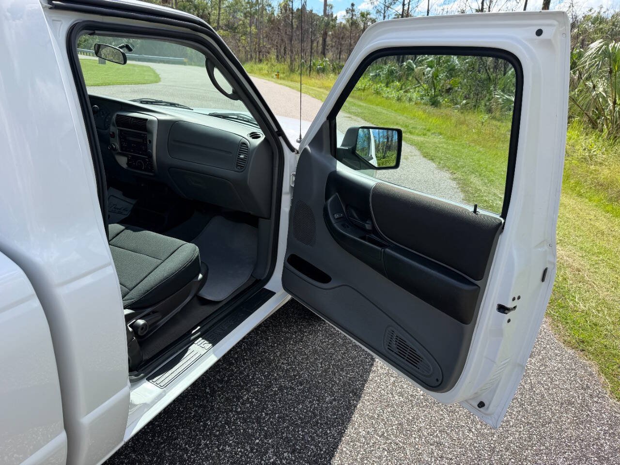 Used 2009 Ford Ranger XLT RWD image 15