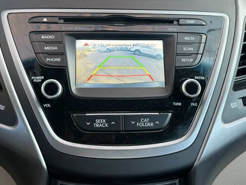 Used 2014 Hyundai Elantra SE w/ Option Group 02 FWD image 13