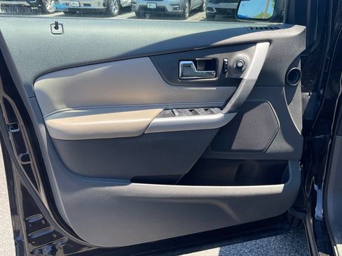 Used 2014 Ford Edge SEL w/ Equipment Group 205A AWD/4WD image 12