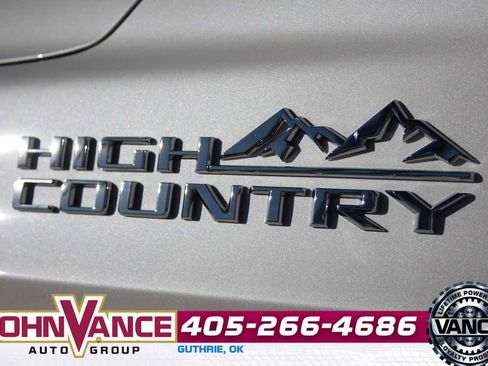 Used 2022 Chevrolet Tahoe High Country image 6