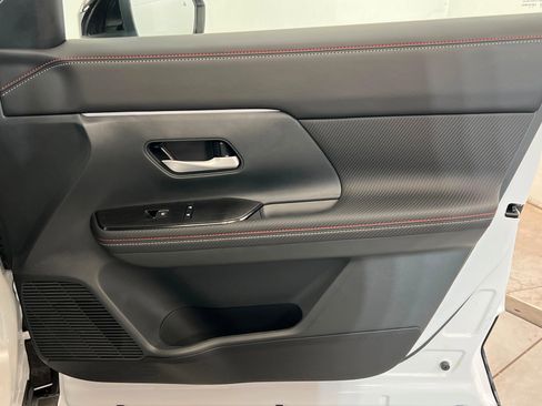 New 2026 Nissan Kicks SR w/ Cold Weather Package image 23