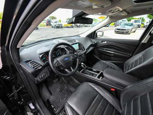Used 2019 Ford Escape Titanium AWD/4WD image 18