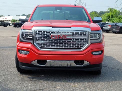 Used 2017 GMC Sierra 1500 SLT AWD/4WD image 3