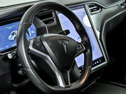 Used 2018 Tesla Model S 100D image 21