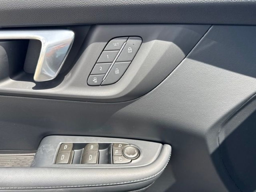 New 2026 Buick Enclave Preferred w/ Power Package AWD/4WD image 25