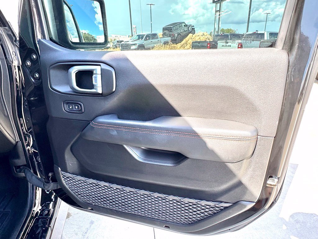 Used 2021 Jeep Gladiator Mojave AWD/4WD image 28