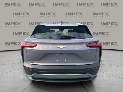 Used 2024 Chevrolet Blazer EV LT image 4