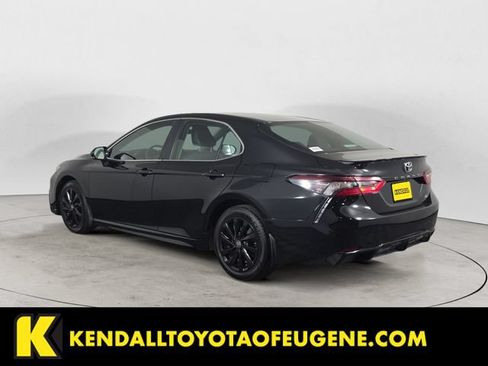 Used 2024 Toyota Camry SE FWD image 7