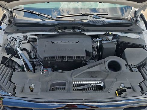 Certified 2025 Honda Pilot Sport image 17