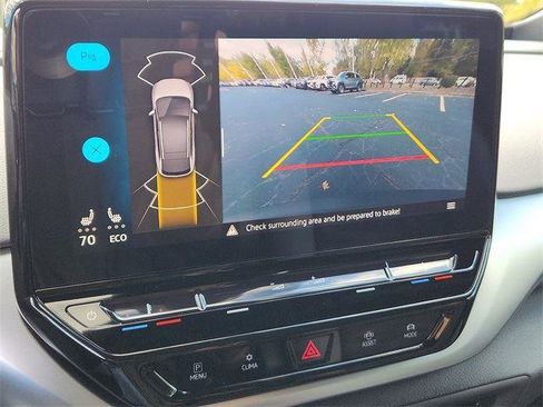 Certified 2022 Volkswagen ID.4 Pro image 17