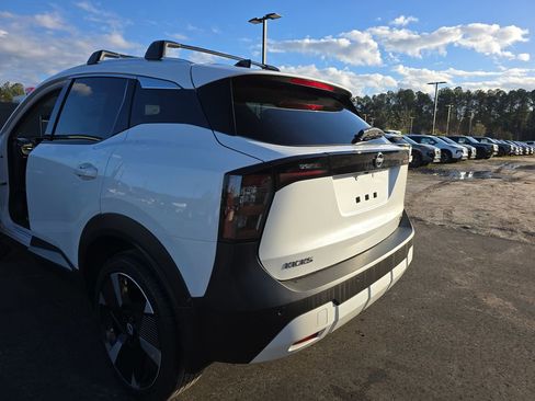 New 2026 Nissan Kicks SR w/ Cold Weather Package image 35