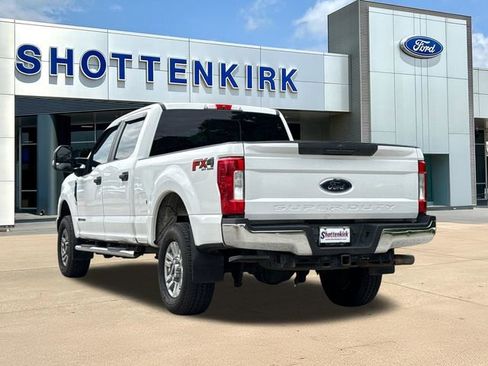 Used 2018 Ford F250 XL w/ STX Appearance Package AWD/4WD image 7