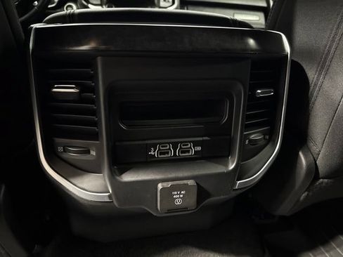 Used 2019 RAM 1500 Big Horn AWD/4WD image 30