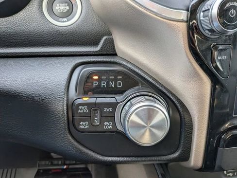 Used 2020 RAM 1500 Laramie AWD/4WD image 25