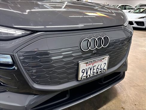 Certified 2025 Audi Q6 e-tron Premium Plus w/ Premium Plus AWD/4WD image 30