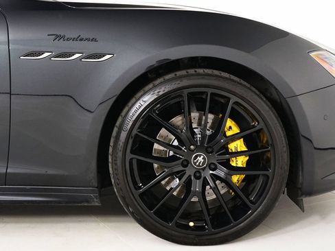 Used 2023 Maserati Ghibli Modena Q4 AWD/4WD image 16