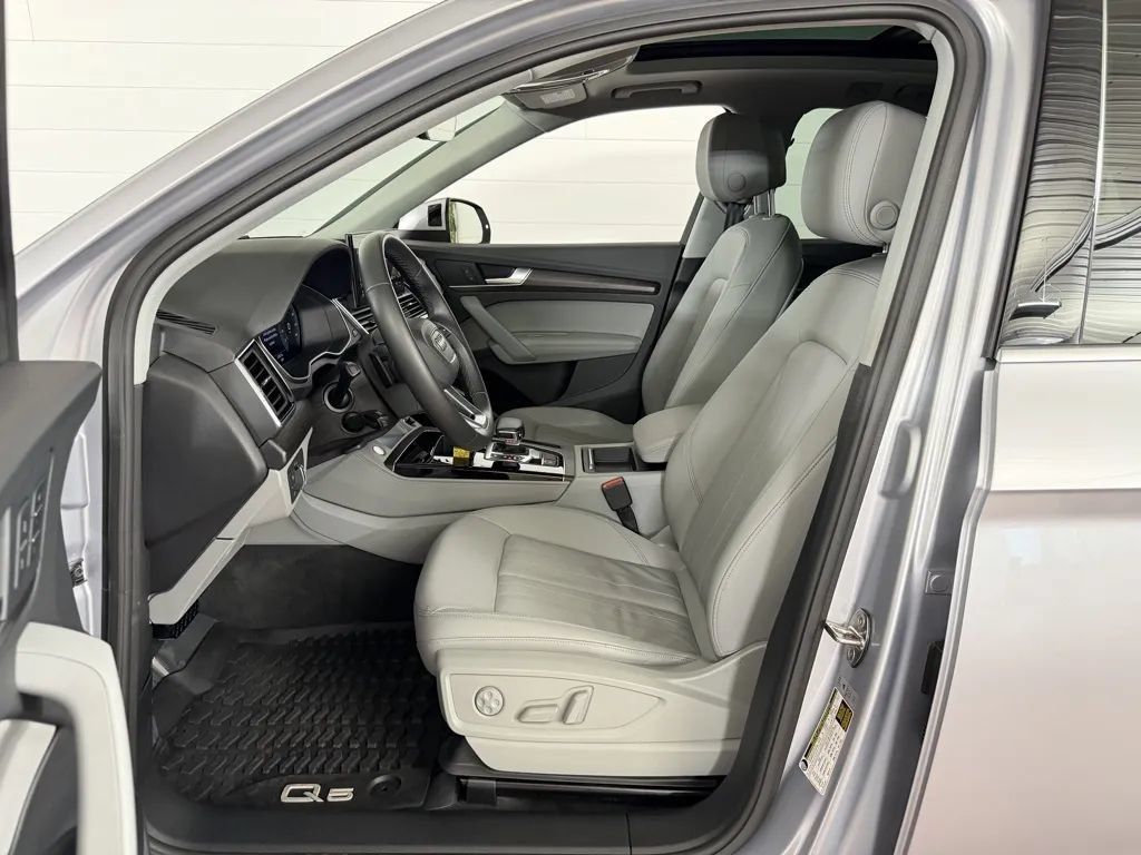 Used 2022 Audi Q5 2.0T Premium Plus AWD/4WD image 12