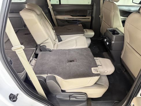Used 2018 Ford Expedition Limited w/ Equipment Group 301A image 34
