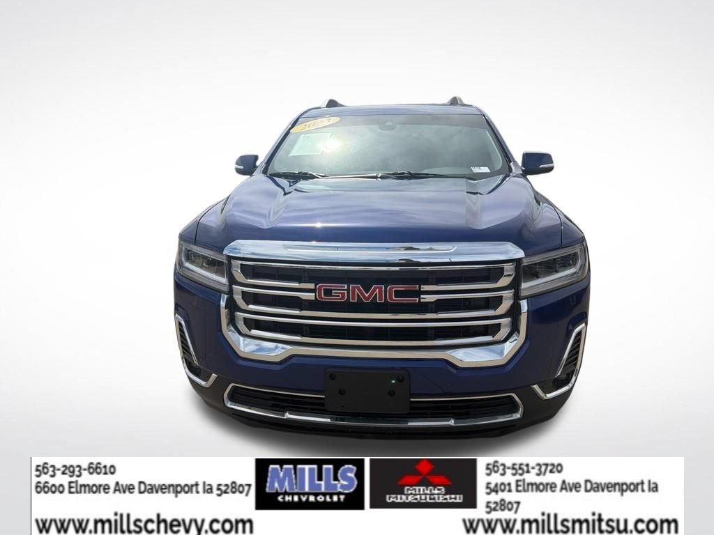 Used 2023 GMC Acadia SLT w/ Preferred Package FWD image 2