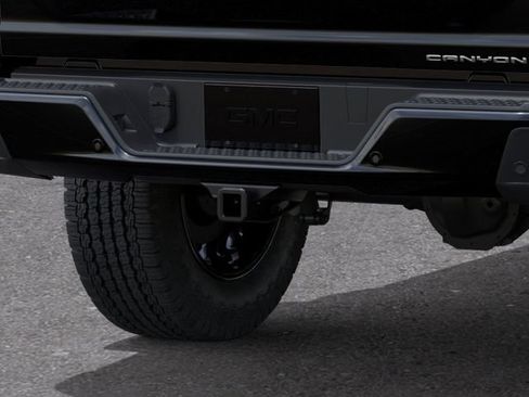 New 2026 GMC Canyon Denali AWD/4WD image 14