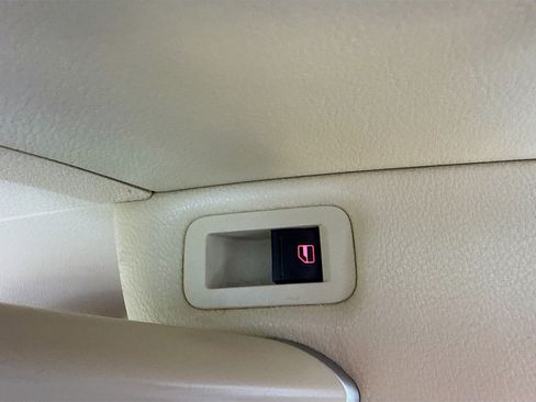 Used 2019 Volkswagen Passat 2.0T Wolfsburg w/ Wheels & Sunroof Package image 31