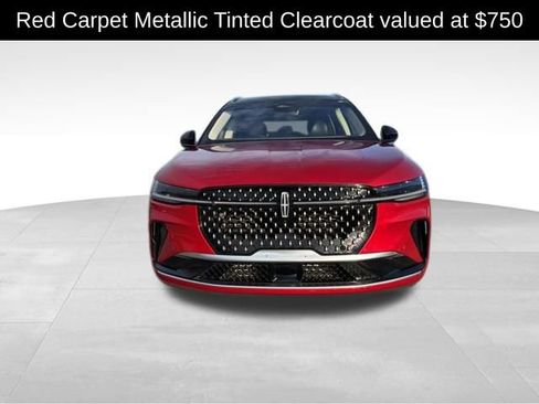 Used 2024 Lincoln Nautilus Reserve AWD/4WD image 2