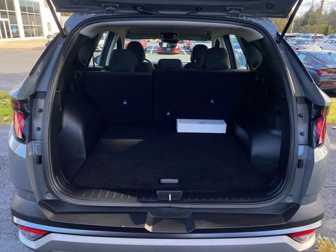 Certified 2025 Hyundai Tucson SE image 14