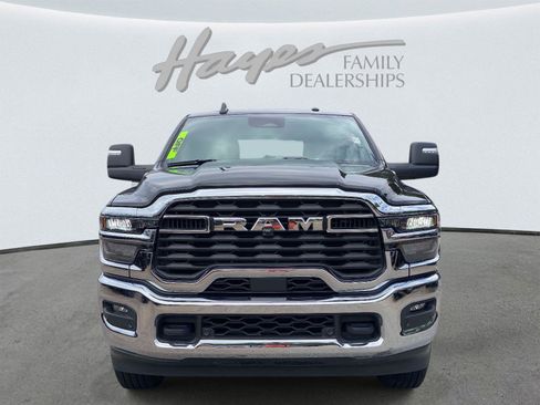 Used 2026 RAM 2500 Big Horn AWD/4WD image 11