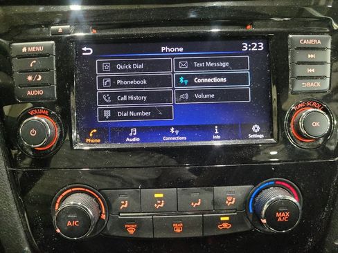 Used 2020 Nissan Rogue S image 25