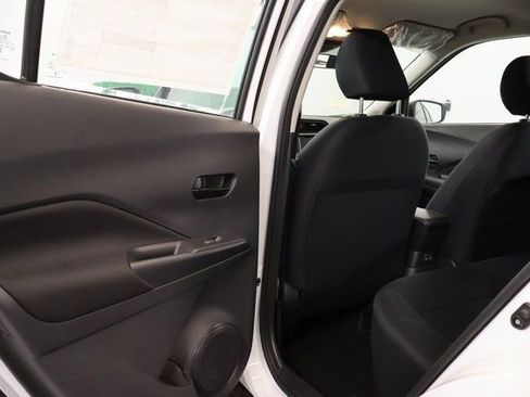 New 2025 Nissan Kicks Play S image 24