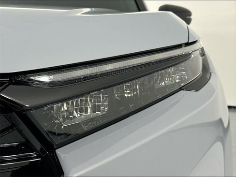 Used 2025 Honda CR-V Sport image 11