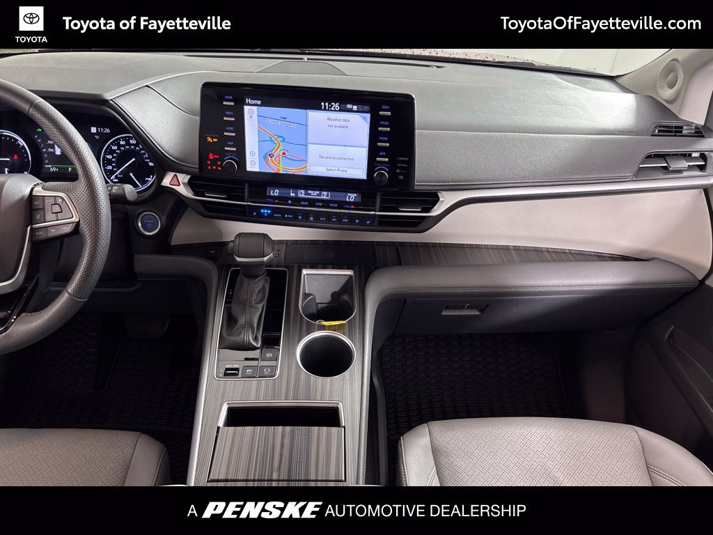 Certified 2023 Toyota Sienna Limited FWD image 18